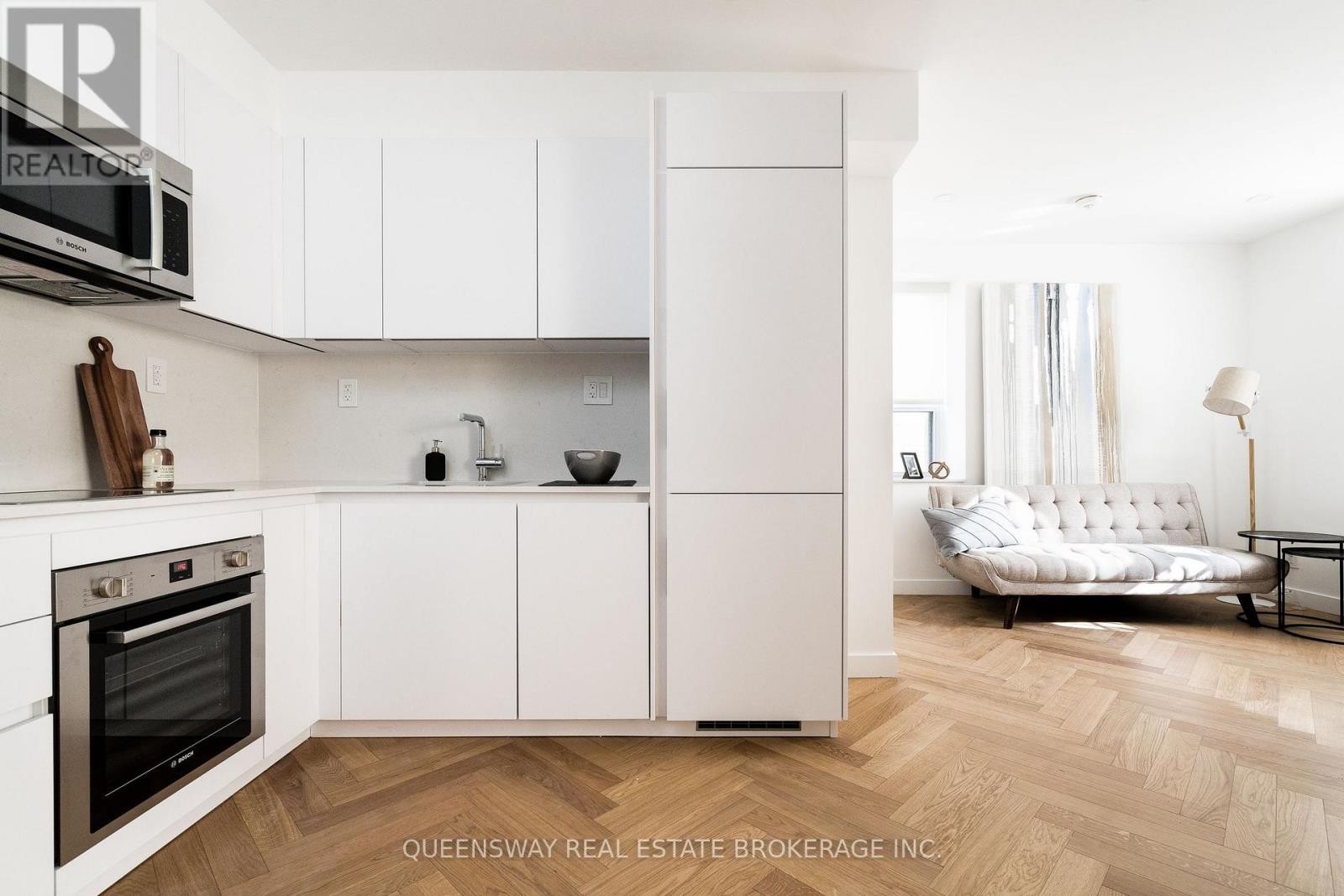 102 - 110 Wellesley Street E, Toronto, Ontario  M4Y 1J1 - Photo 6 - C13225002