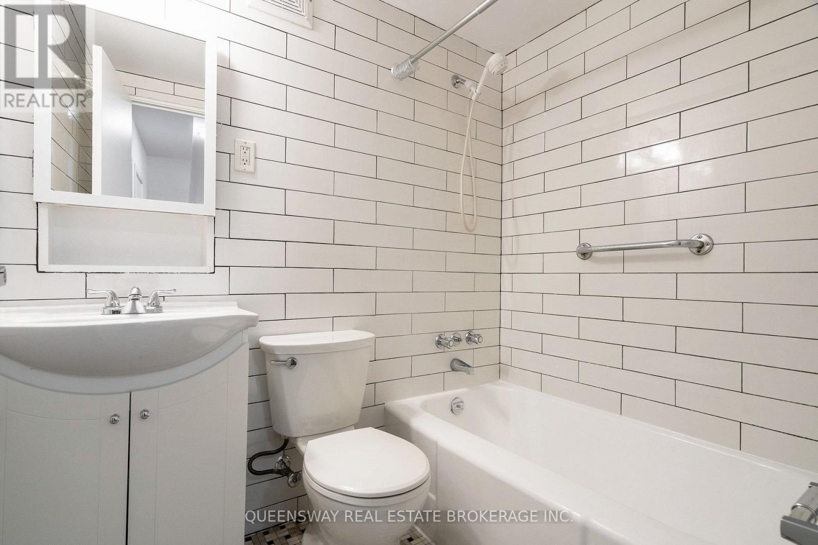 206 - 755 Avenue Road, Toronto, Ontario  M5P 2J9 - Photo 16 - C13225008