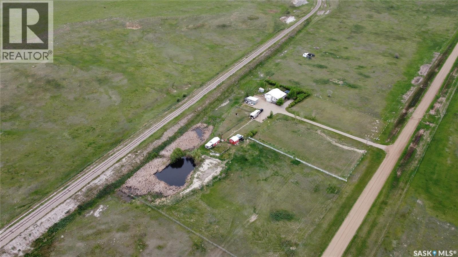 Estevan Acreage 18.6 Acres, Estevan, Saskatchewan  S4A 2A3 - Photo 1 - SK037248