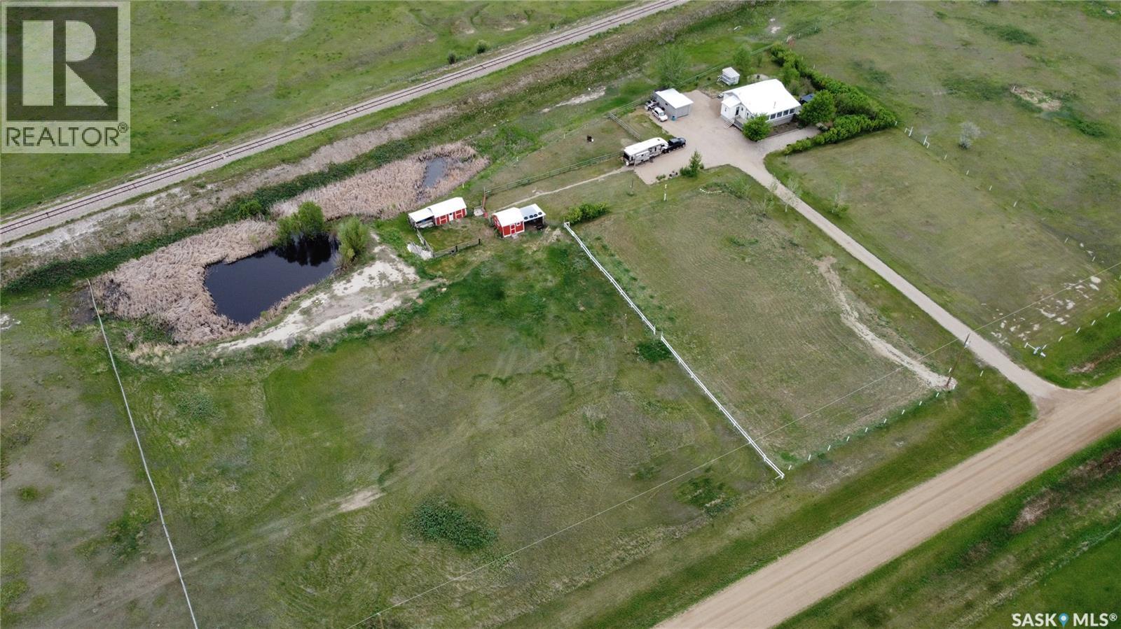 Estevan Acreage 18.6 Acres, Estevan, Saskatchewan  S4A 2A3 - Photo 3 - SK037248