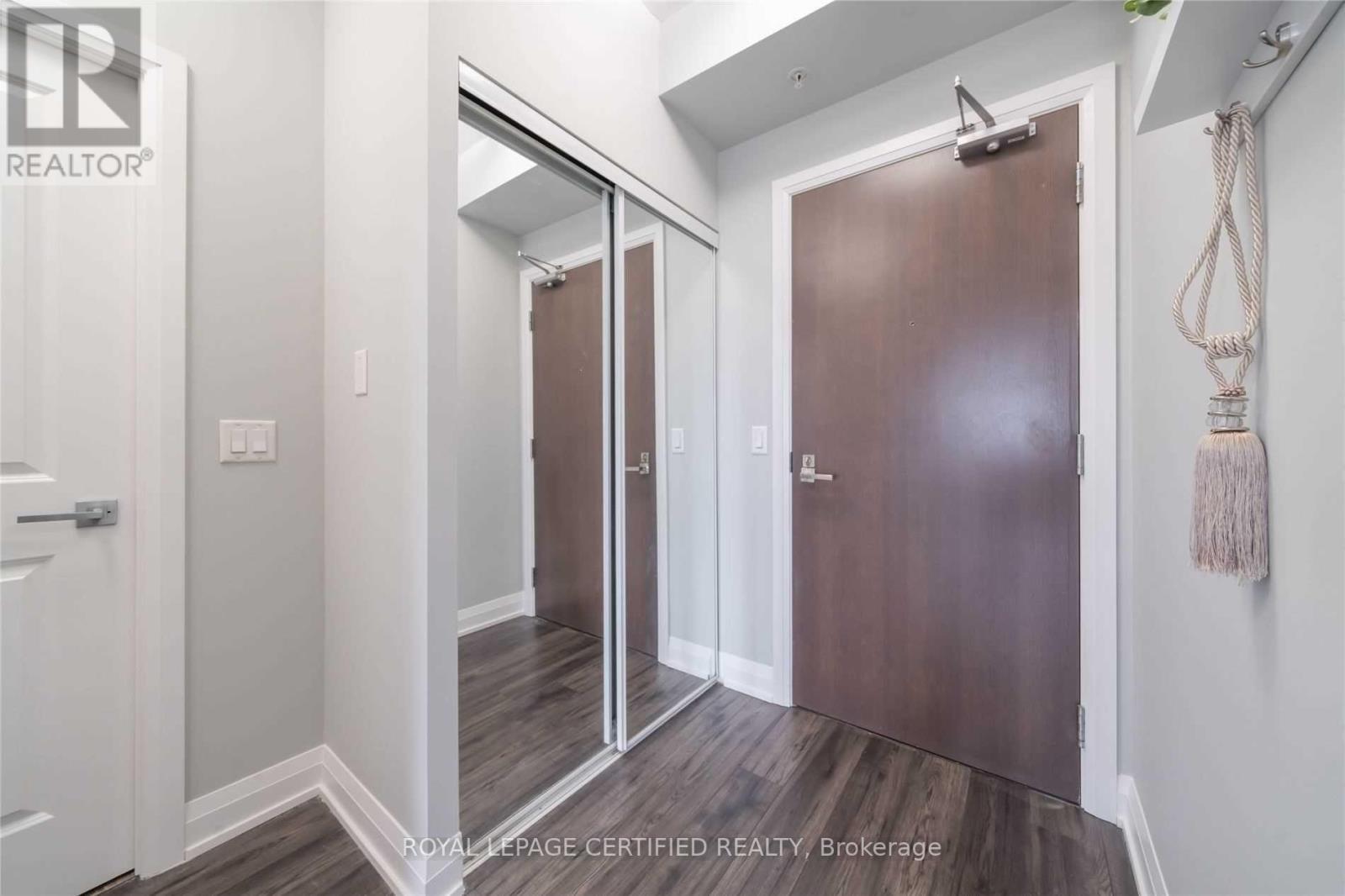 311 - 95 North Park Road, Vaughan, Ontario  L4J 0J1 - Photo 6 - N13224484