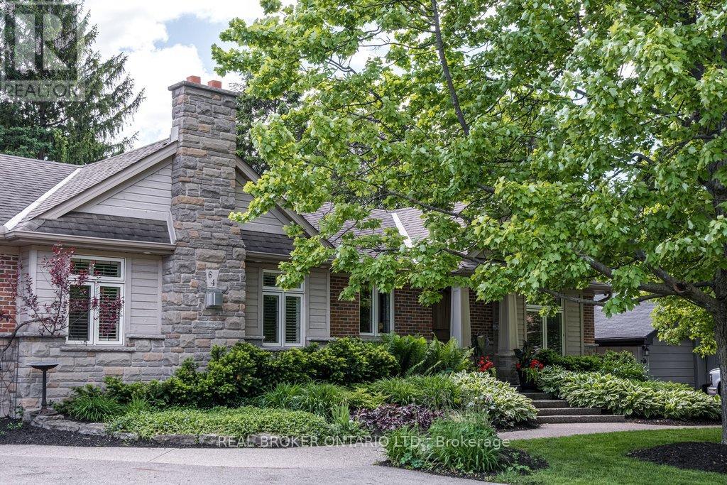 64 Miller Drive, Hamilton, Ontario  L9G 2J1 - Photo 2 - X13223404