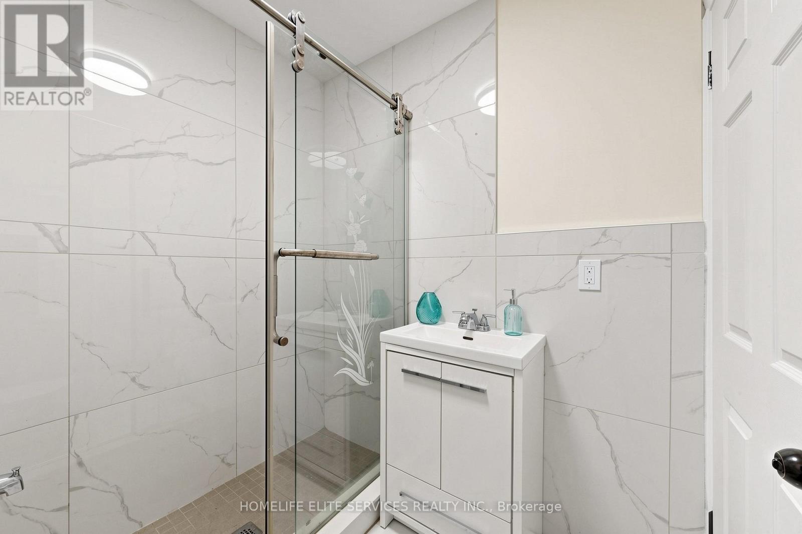 223 Bloor Street E, Oshawa, Ontario  L1H 3M3 - Photo 27 - E13224998