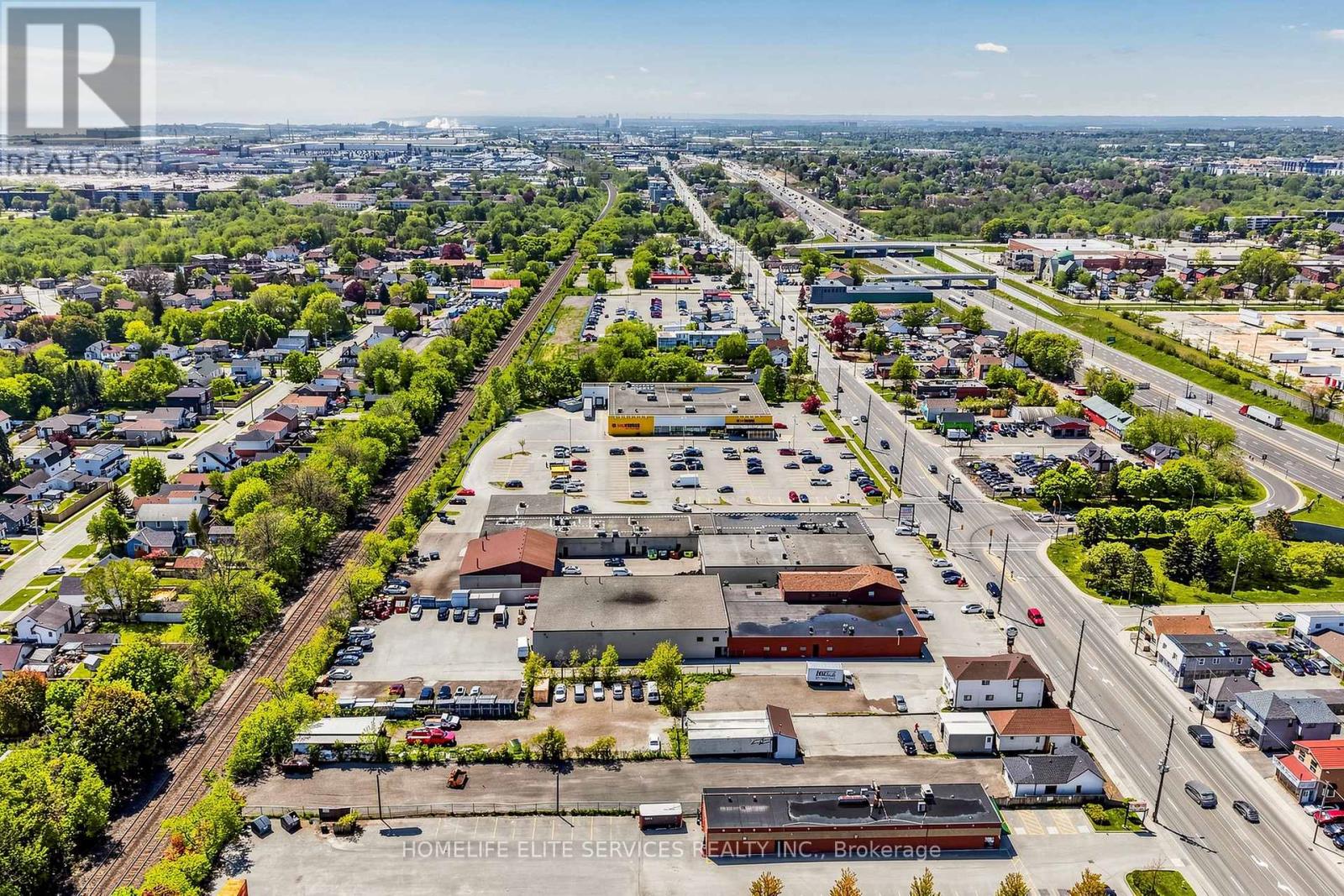 223 Bloor Street E, Oshawa, Ontario  L1H 3M3 - Photo 42 - E13224998