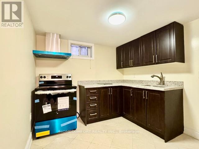 Bsmt - 122a Clarendon Drive, Richmond Hill, Ontario  L4B 3W2 - Photo 7 - N13224992