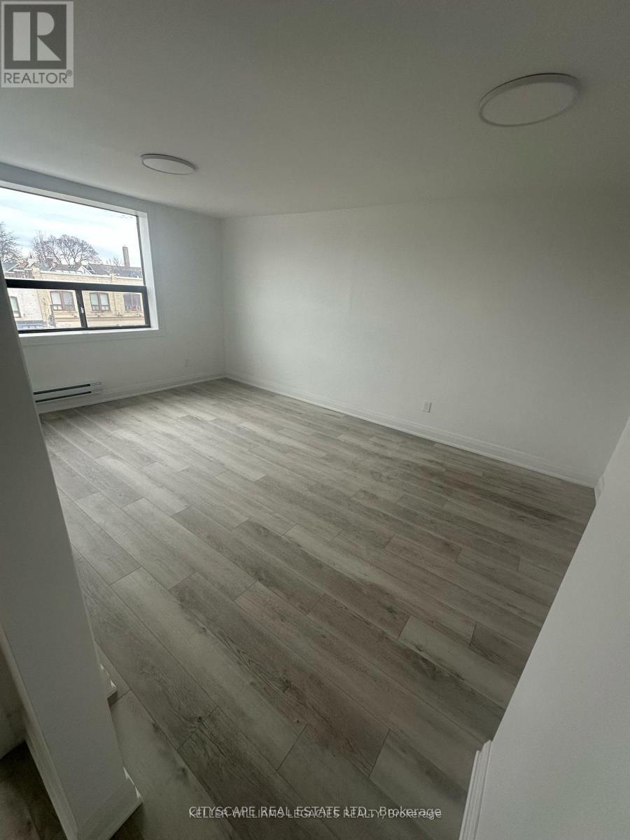 Unit 2 - 1710 St Clair Avenue W, Toronto, Ontario  M6N 1J1 - Photo 13 - W13225034