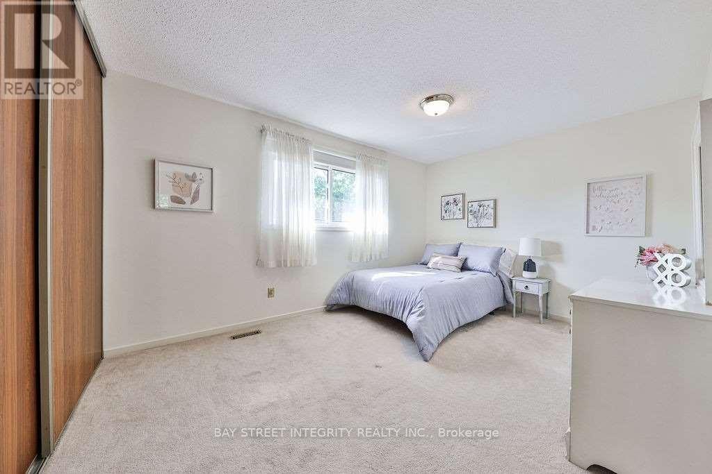 1330 Grand Boulevard, Oakville, Ontario  L6H 2X6 - Photo 13 - W13225080