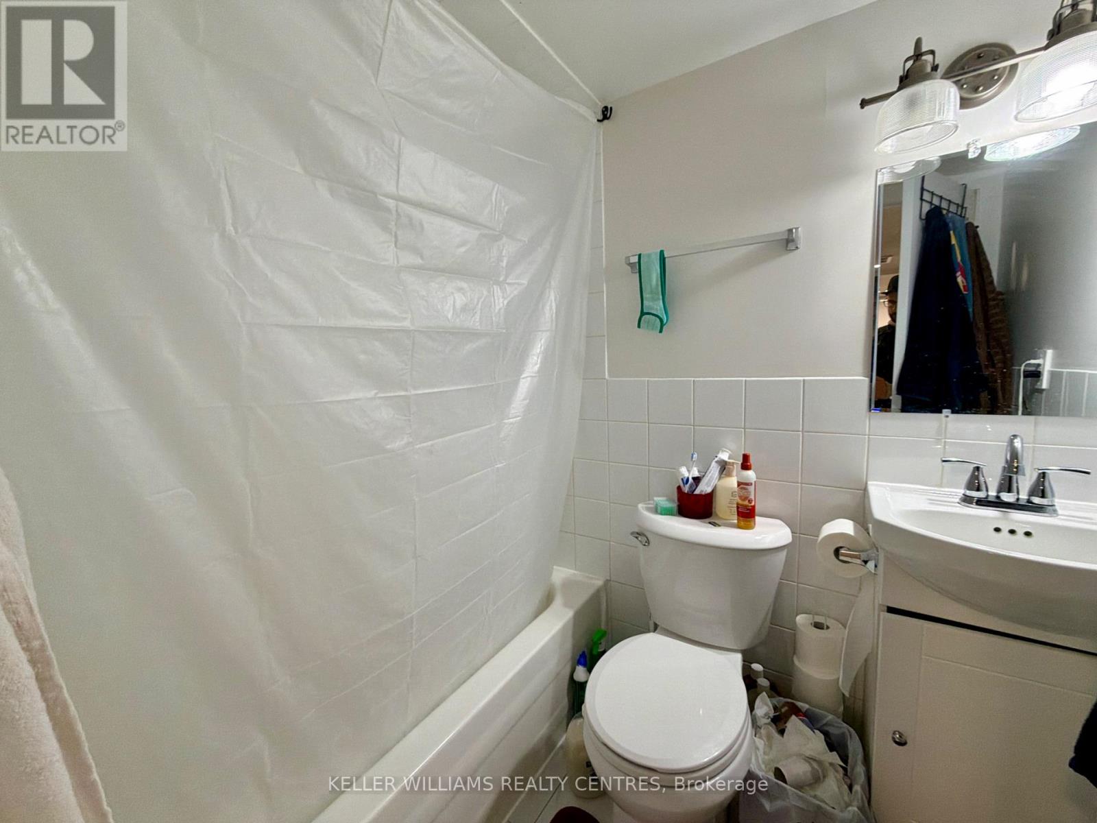 Lower - 9 Sanderson Road, Toronto, Ontario  M9V 1C6 - Photo 12 - W13162834