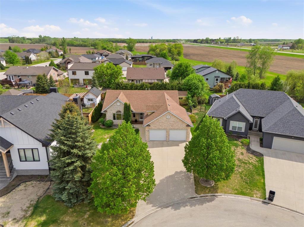 11 Parkwood Cove, Steinbach, Manitoba R5G 2G2 - Photo 23 - 202612072