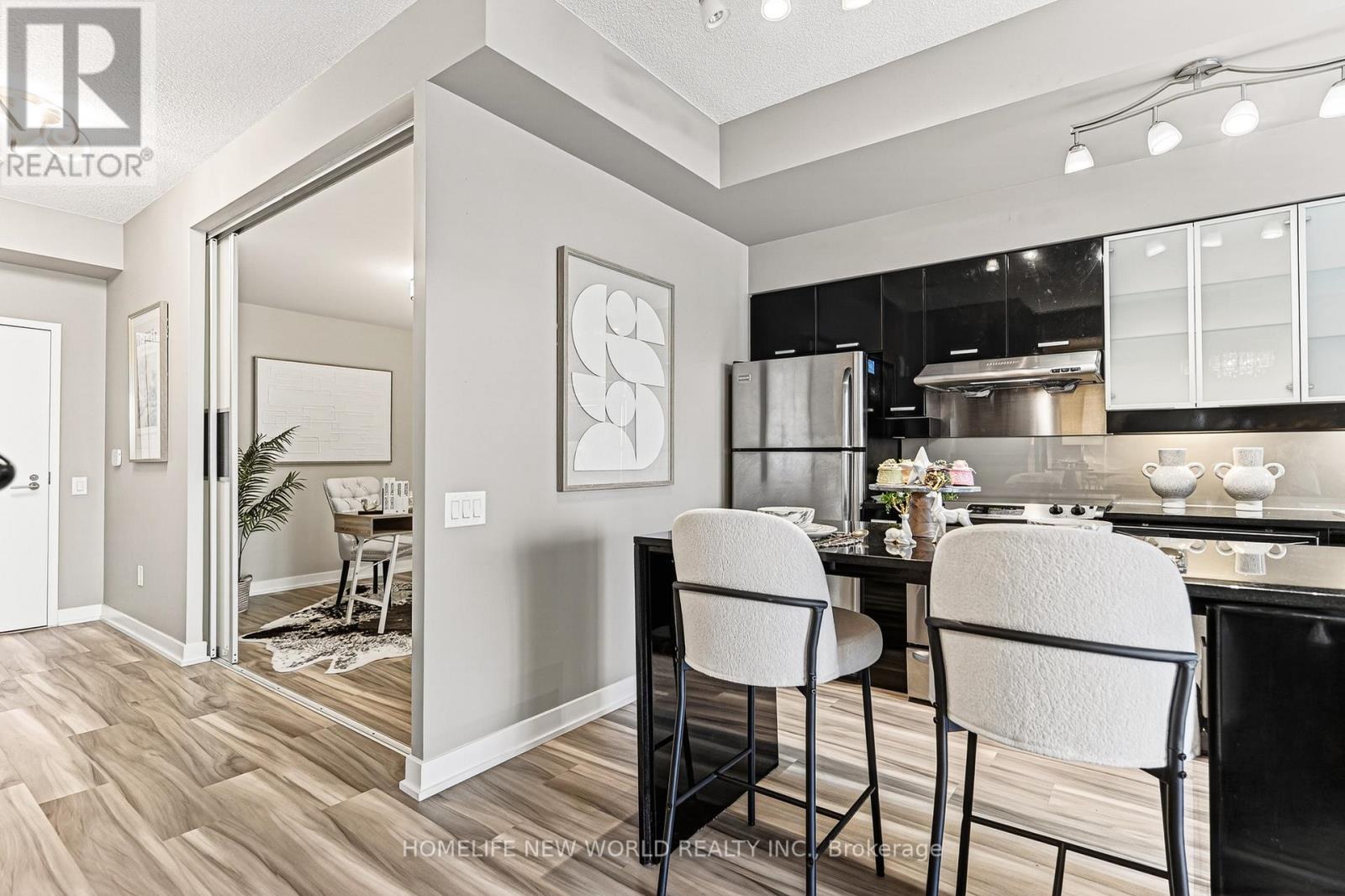 Th2 - 19 Singer Court, Toronto, Ontario  M2K 0B2 - Photo 6 - C13101586