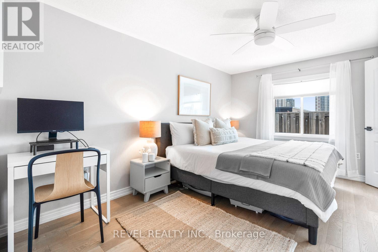 8 Grogan Mews, Toronto, Ontario  M6H 4J9 - Photo 17 - W13224960