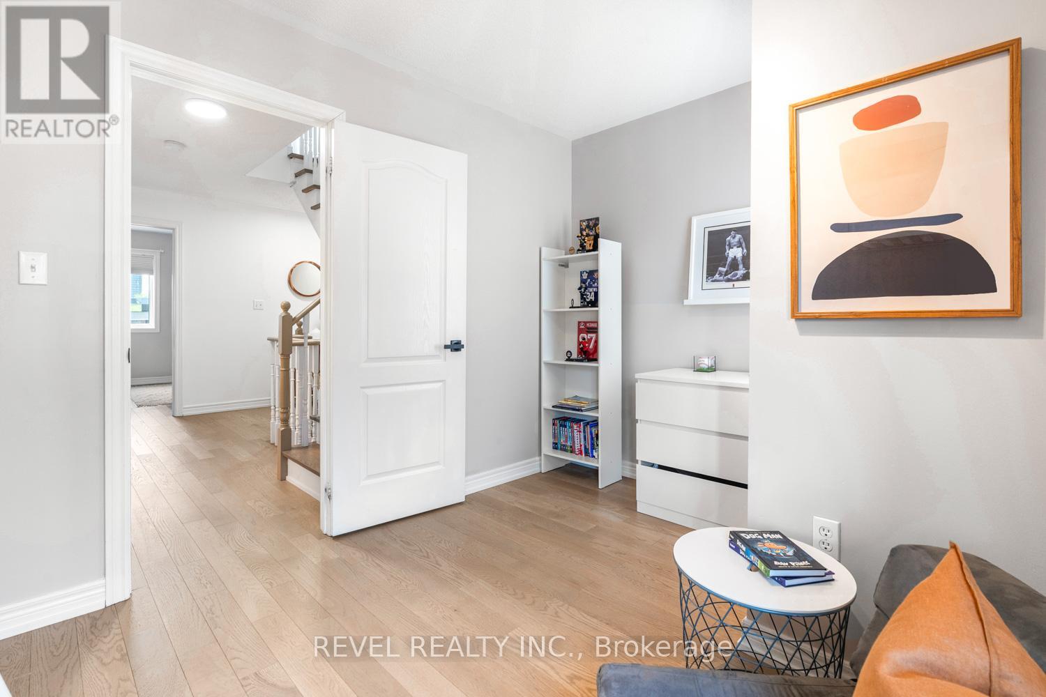 8 Grogan Mews, Toronto, Ontario  M6H 4J9 - Photo 27 - W13224960