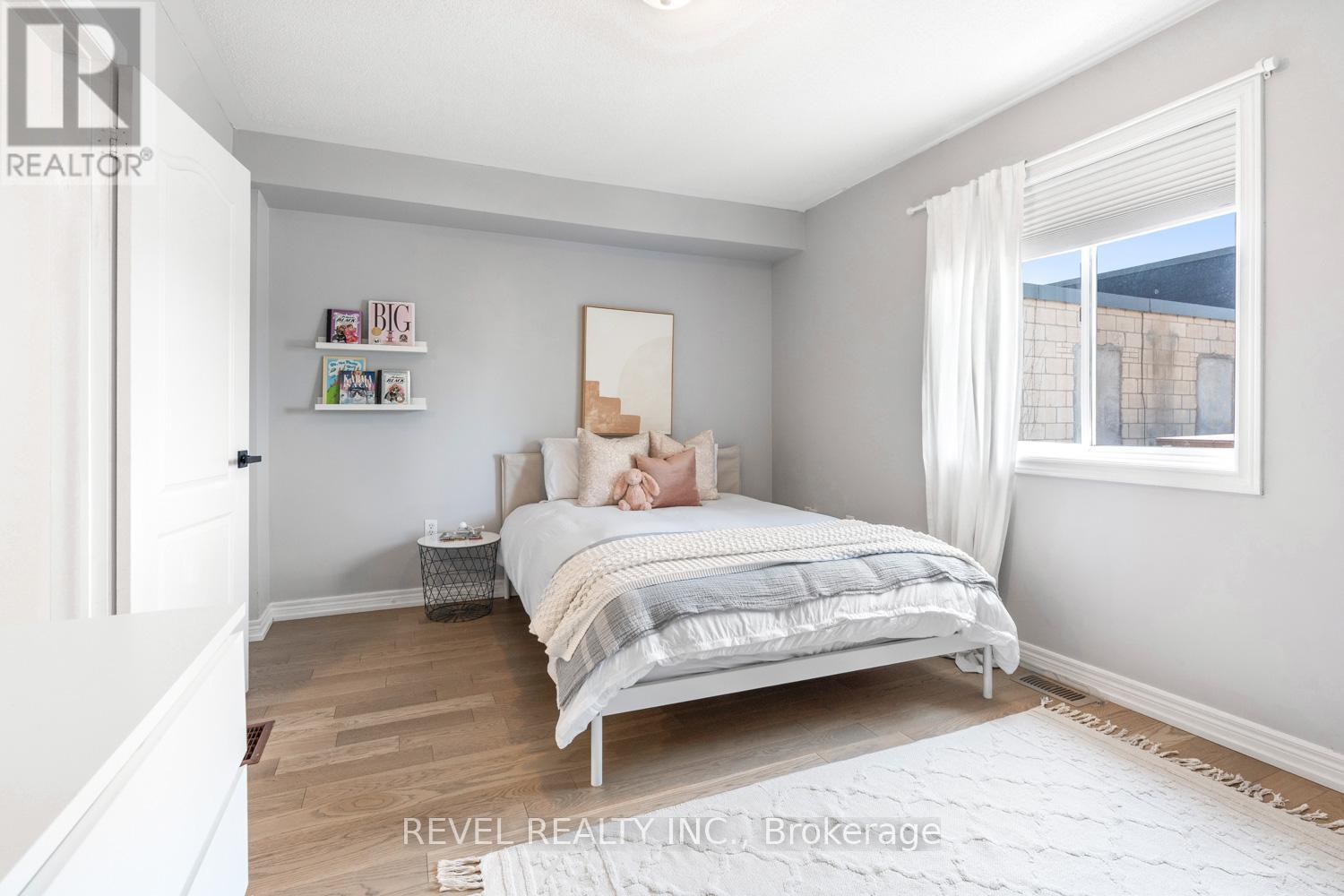 8 Grogan Mews, Toronto, Ontario  M6H 4J9 - Photo 30 - W13224960