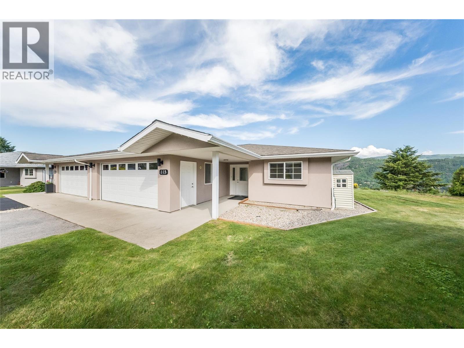 4200 Grandview Drive Unit# 115, Castlegar, British Columbia  V1N 4X6 - Photo 1 - 10389560