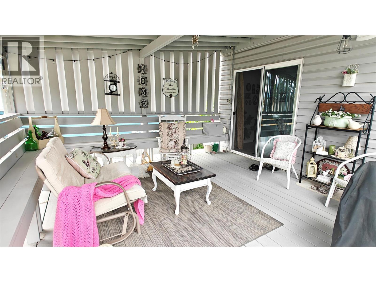 275 10th Avenue, Montrose, British Columbia  V0G 1P0 - Photo 39 - 10389597