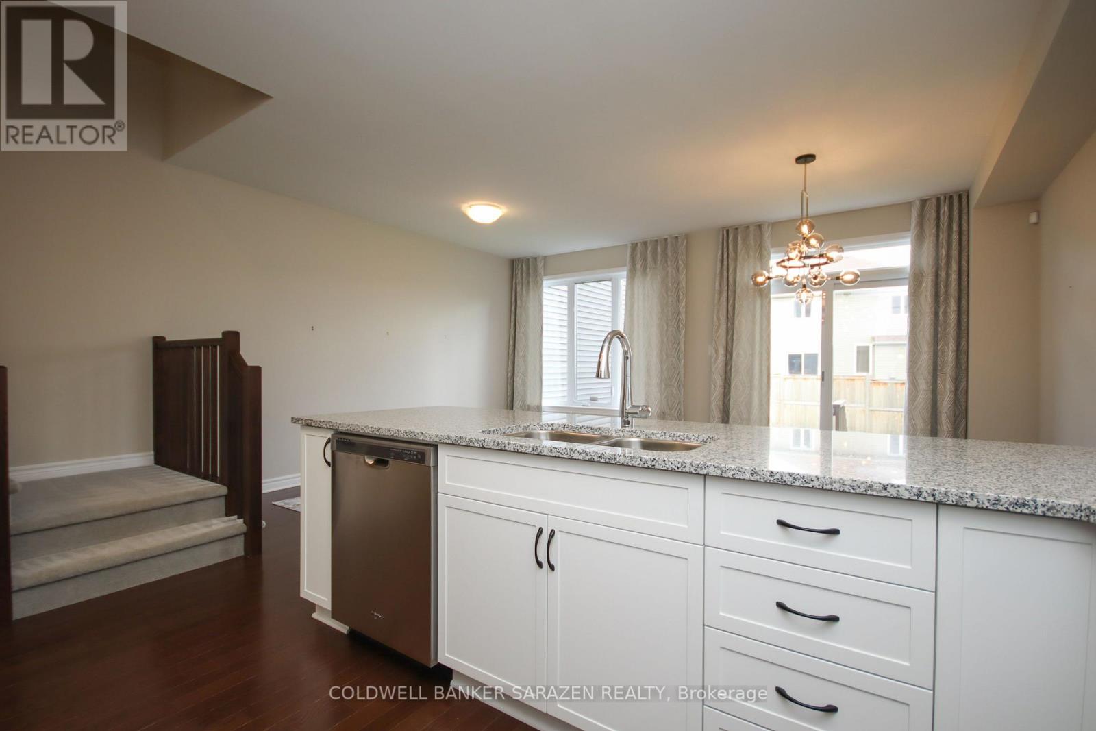 4043 Kelly Farm Drive, Ottawa, Ontario K1T 0E3 - Photo 17 - X13225174