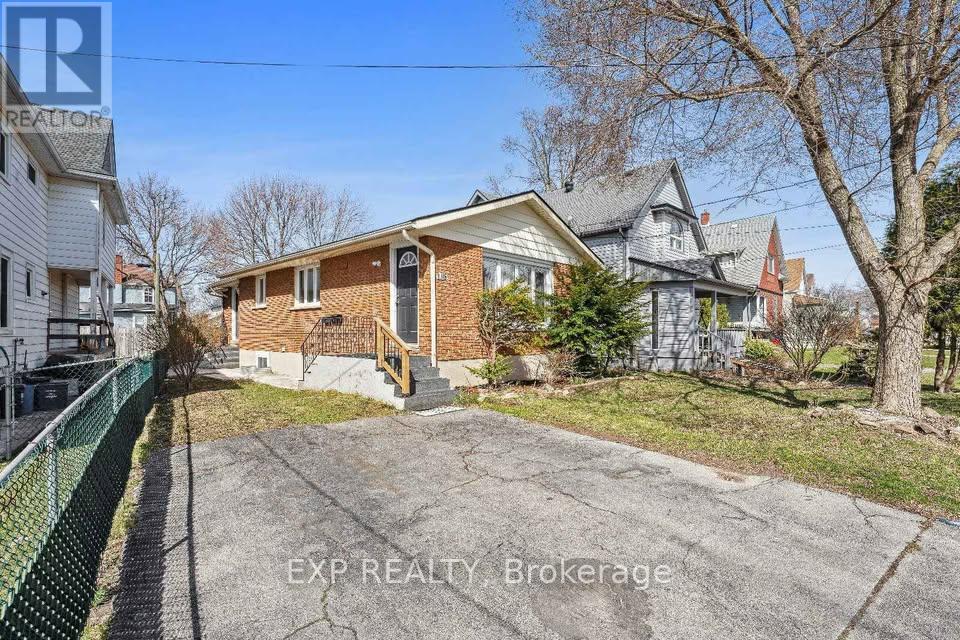 Main - 148 Young Street, Welland, Ontario  L3B 4C8 - Photo 2 - X13225100