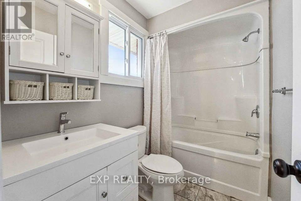 Main - 148 Young Street, Welland, Ontario  L3B 4C8 - Photo 5 - X13225100