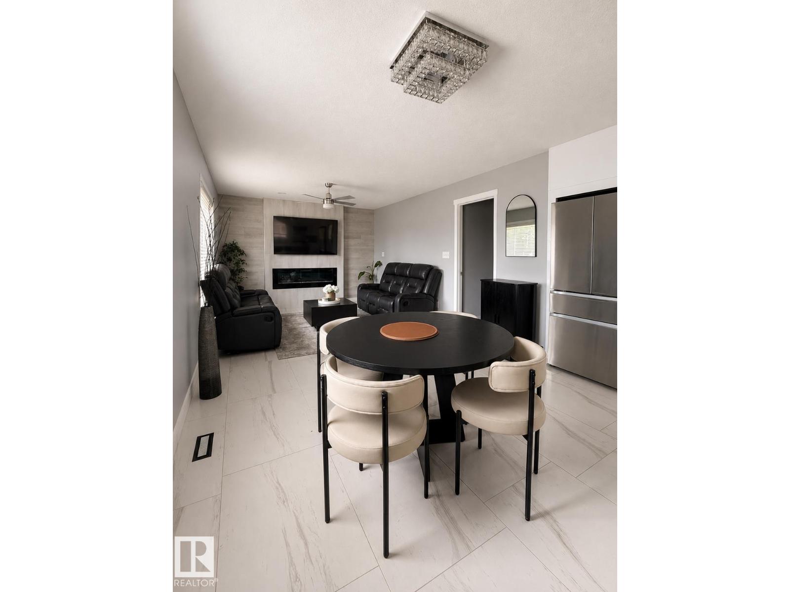 313 Jillings Cr Nw, Edmonton, Alberta  T6L 6N1 - Photo 10 - E4491131