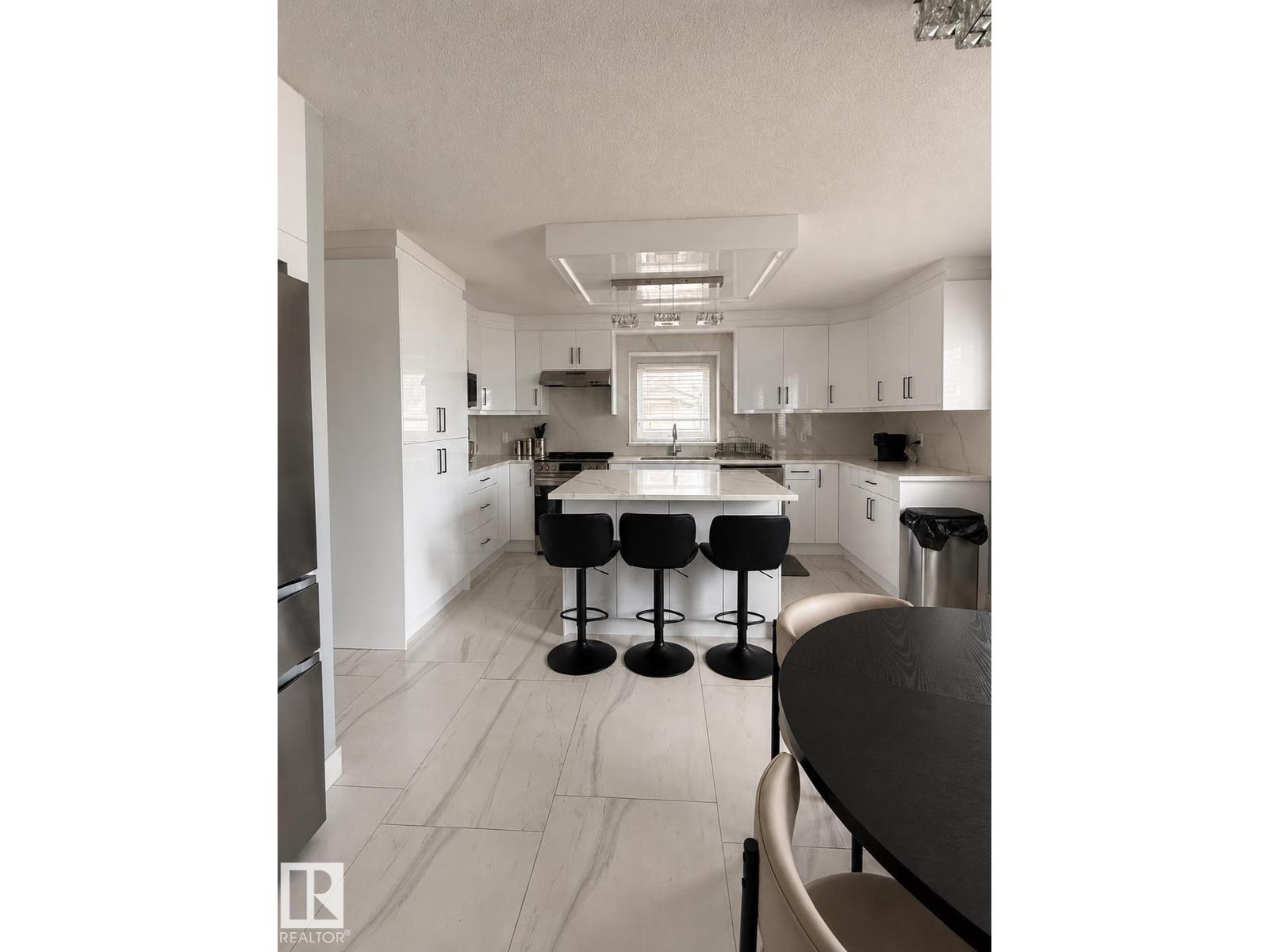 313 Jillings Cr Nw, Edmonton, Alberta  T6L 6N1 - Photo 9 - E4491131