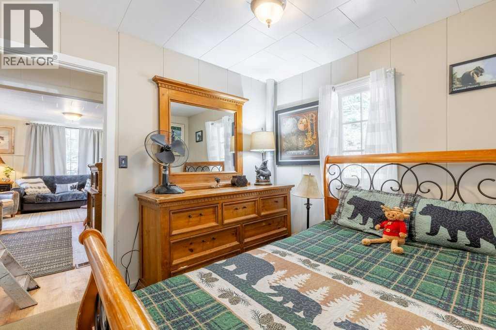 508 Evergreen Avenue, Waterton Park, Alberta  T0K 2M0 - Photo 17 - A2312869