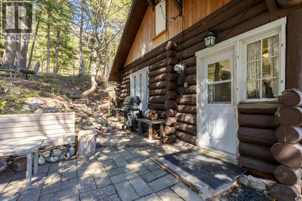 508 Evergreen Avenue, Waterton Park, Alberta  T0K 2M0 - Photo 27 - A2312869