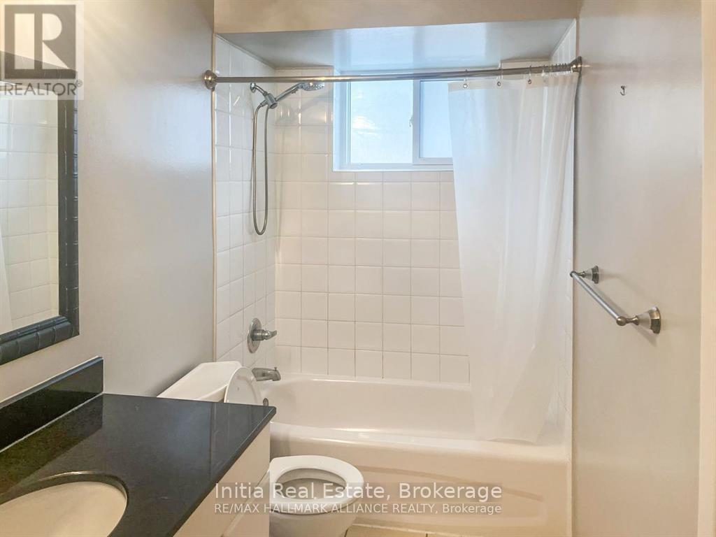 Main - 15 Grove Park Crescent, Toronto, Ontario  M2J 2C7 - Photo 10 - C13225178