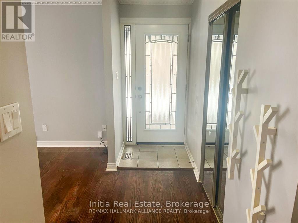 Main - 15 Grove Park Crescent, Toronto, Ontario  M2J 2C7 - Photo 2 - C13225178