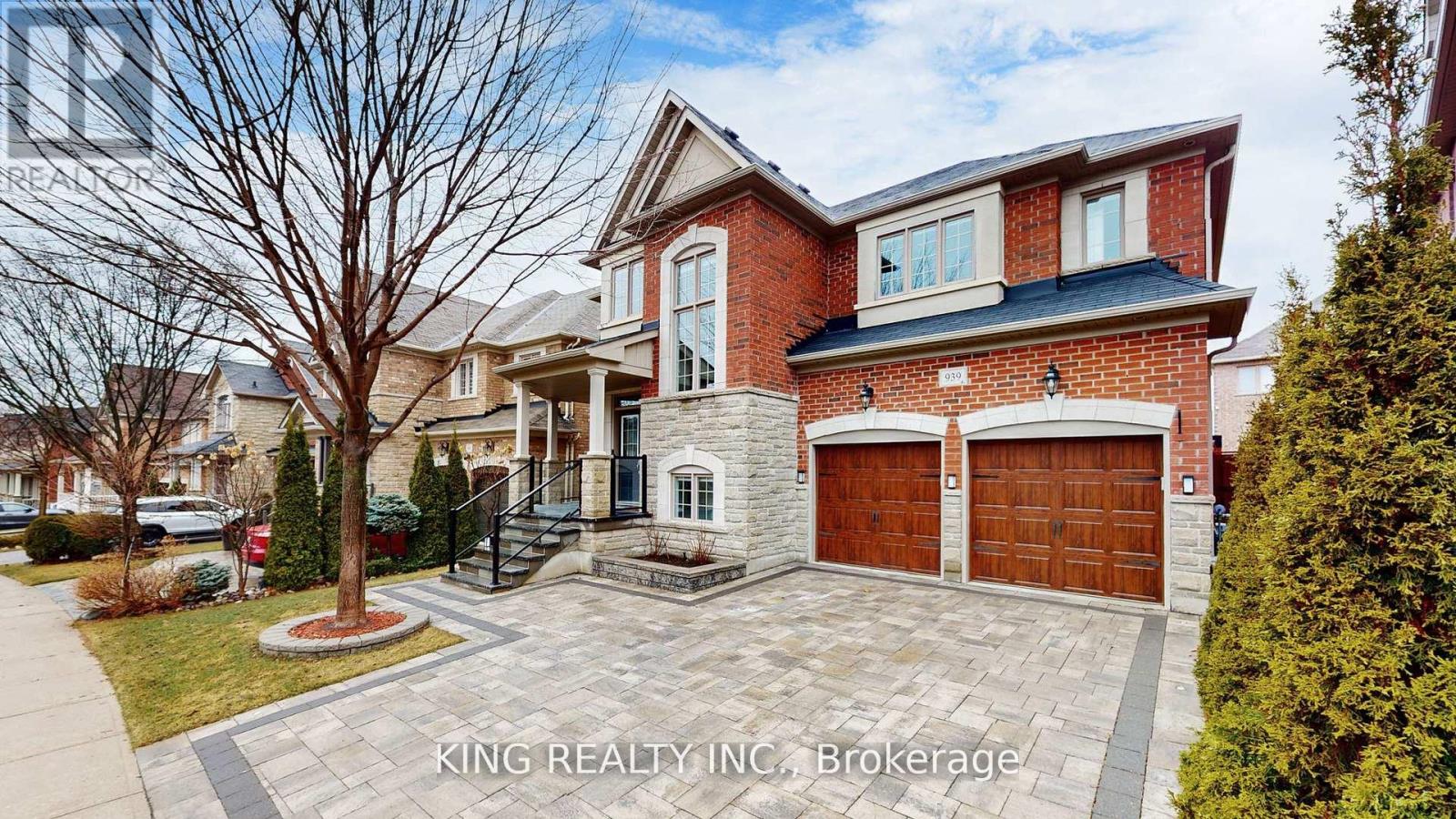 939 Goring Circle, Newmarket, Ontario  L3X 0B5 - Photo 2 - N13225162