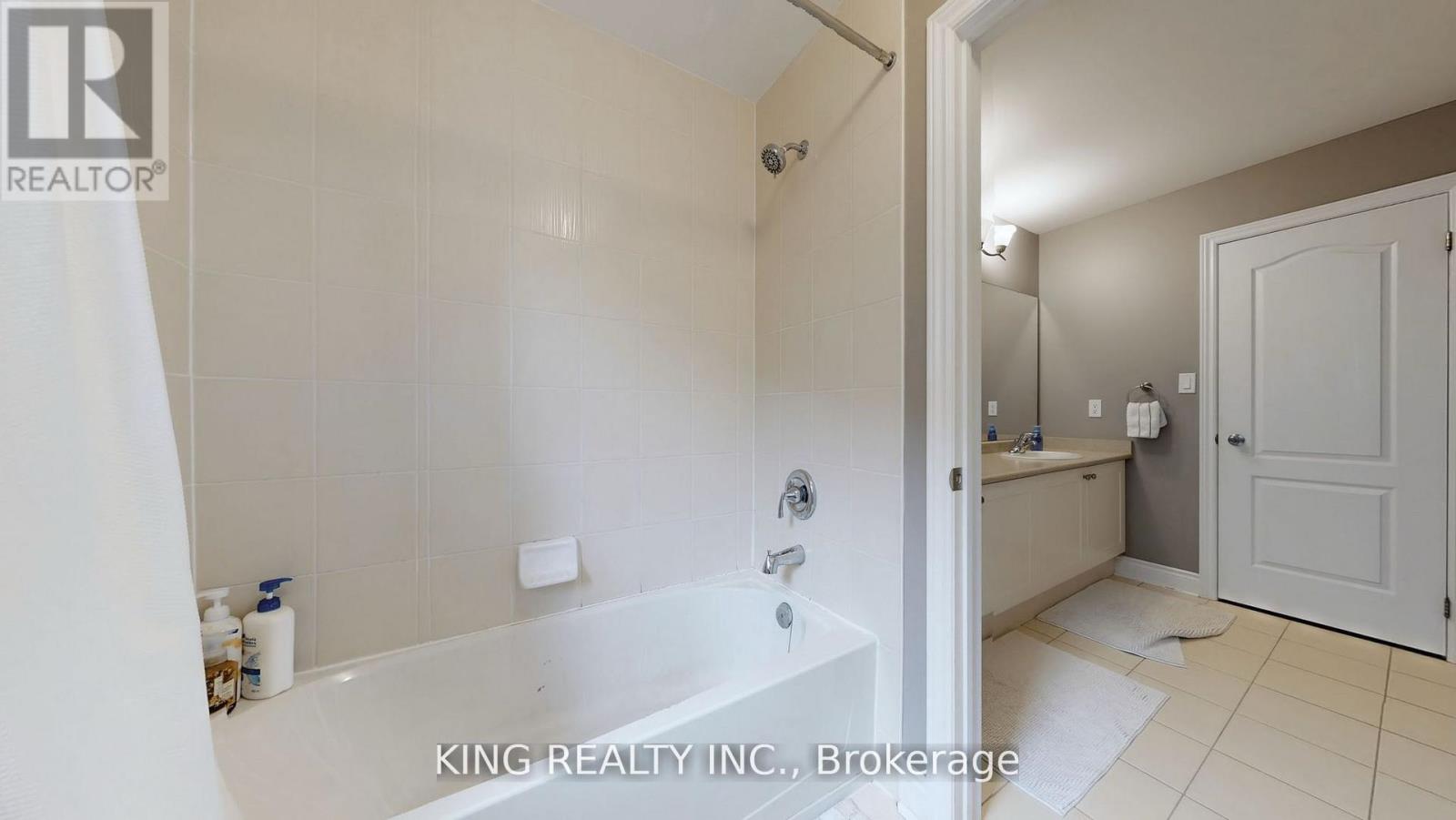 939 Goring Circle, Newmarket, Ontario  L3X 0B5 - Photo 28 - N13225162