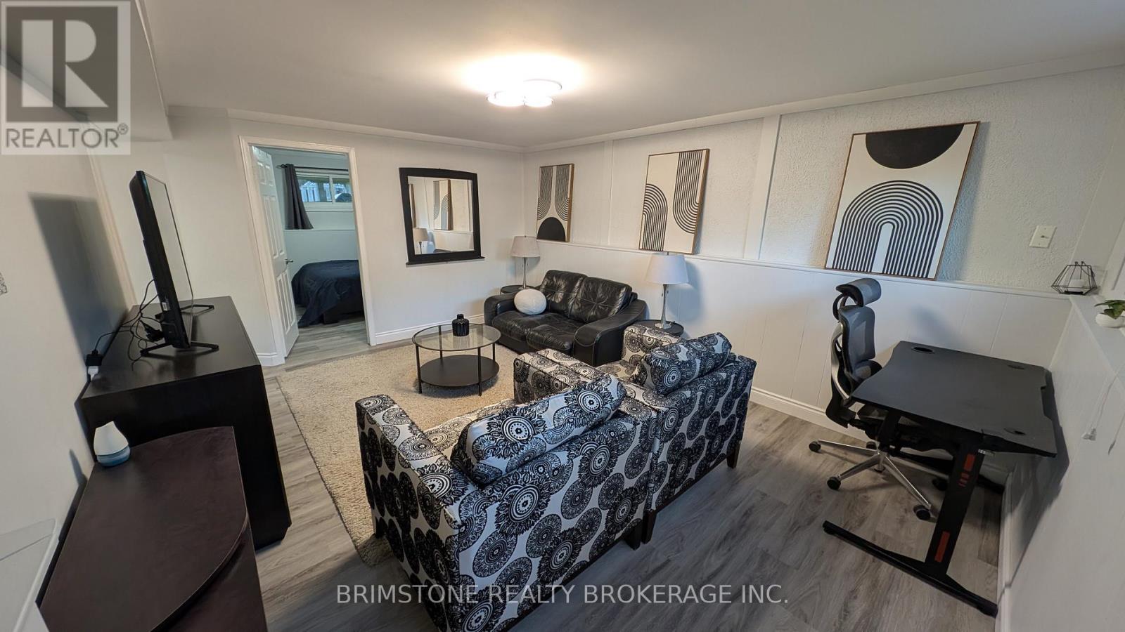 Unit B - 73 Roth Street, Essa (Angus), Ontario  L0M 1B2 - Photo 2 - N13225202