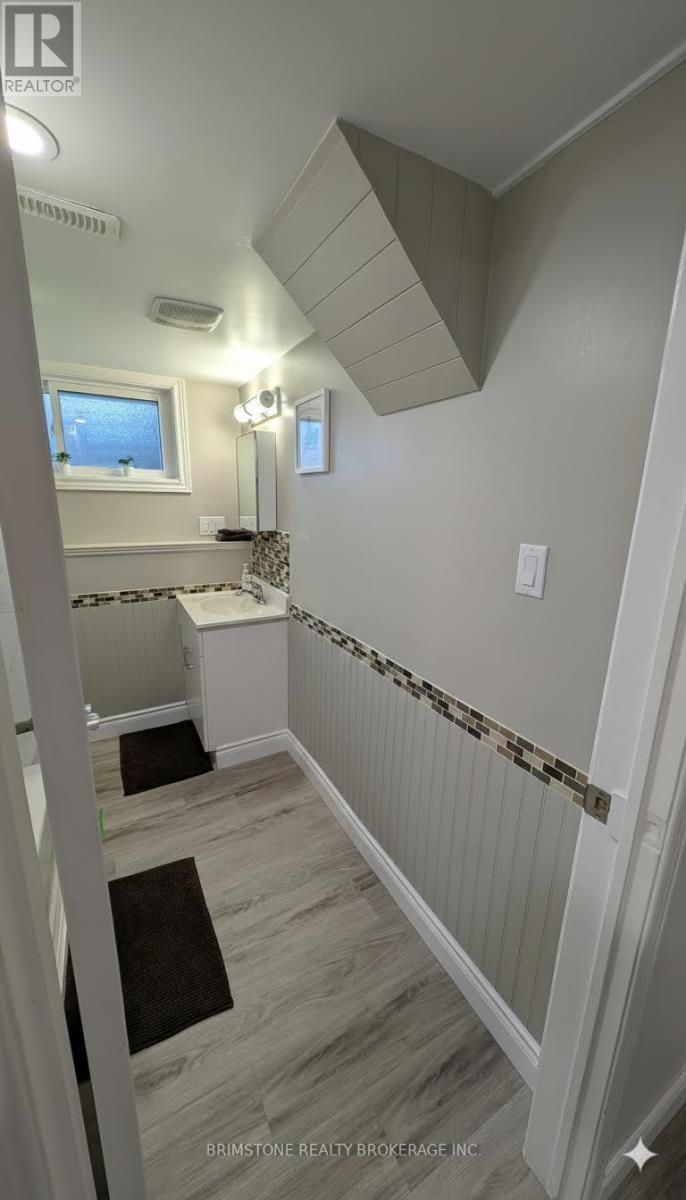 Unit B - 73 Roth Street, Essa (Angus), Ontario  L0M 1B2 - Photo 7 - N13225202