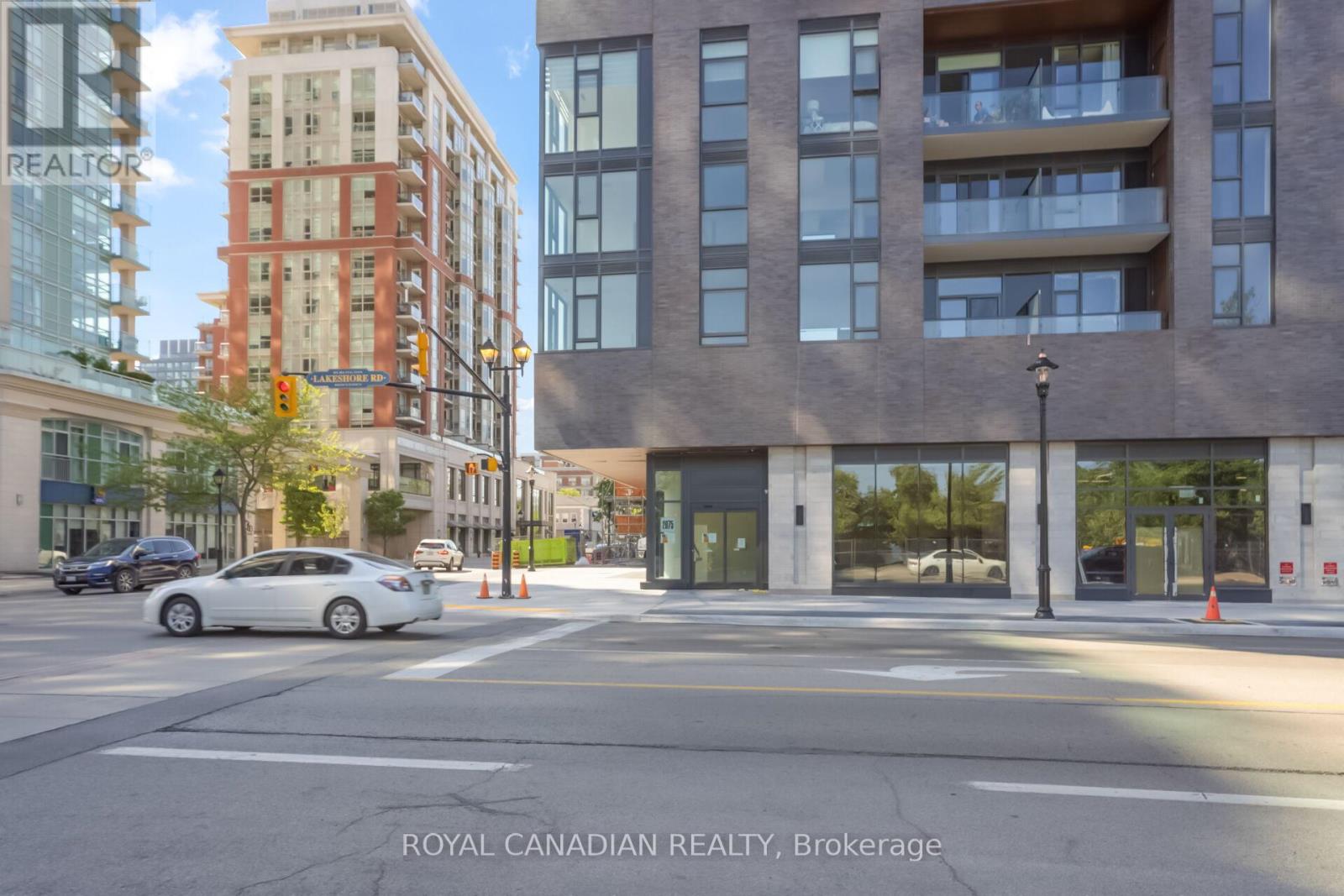 610 - 2075 Lakeshore Road, Burlington, Ontario  L7R 0H3 - Photo 4 - W13225096