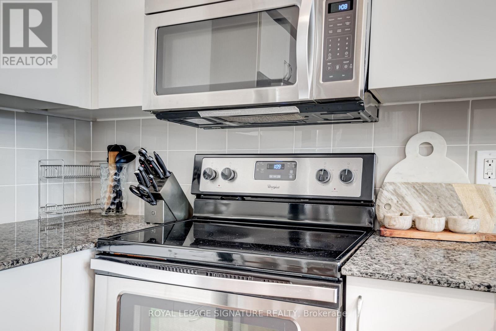 204 - 2230 Lake Shore Boulevard W, Toronto, Ontario  M8V 0B2 - Photo 19 - W13225134