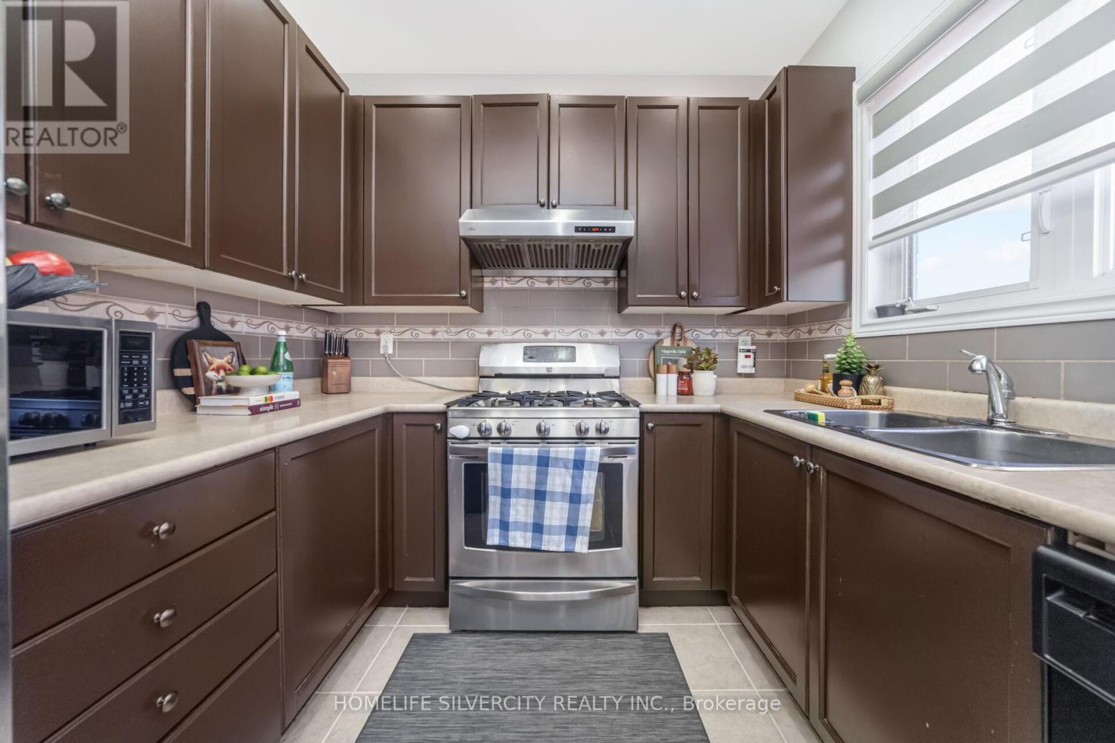 18 Finlayson Crescent, Brampton, Ontario  L6R 0H7 - Photo 13 - W13225160