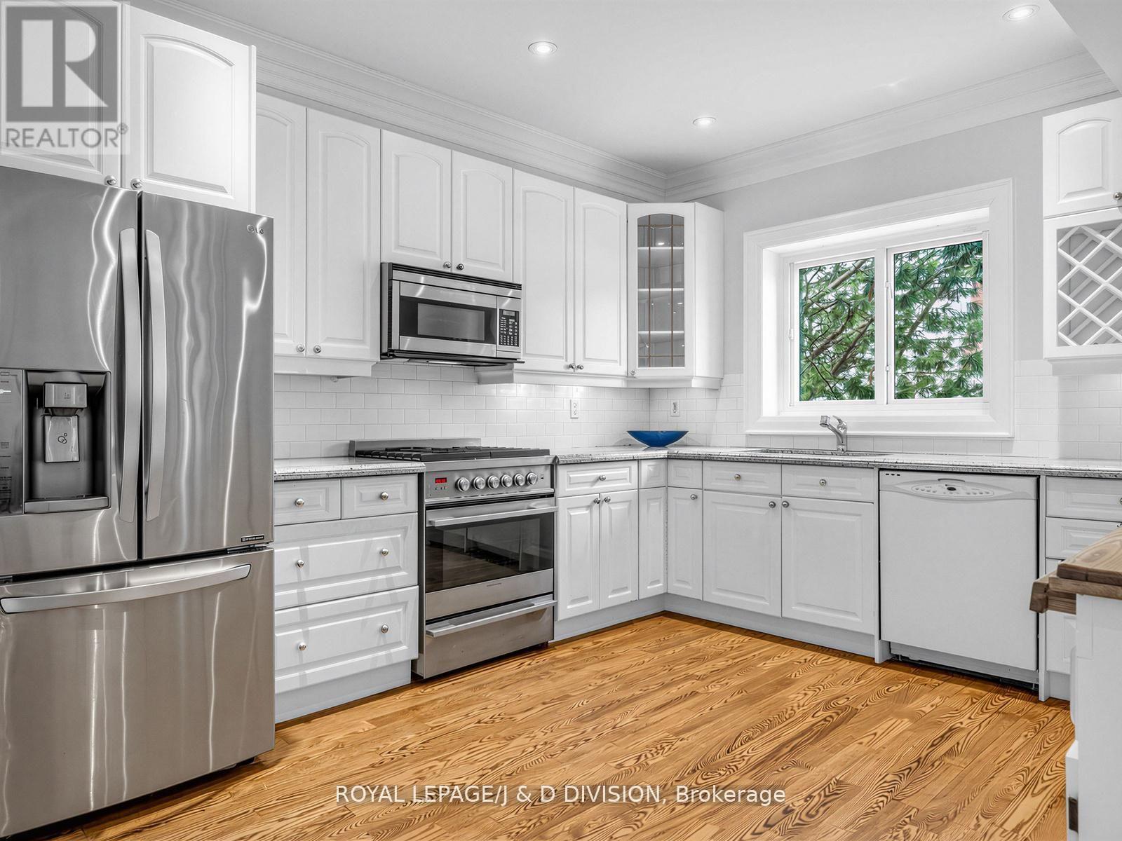 112 Rose Park Drive, Toronto, Ontario  M4T 1R5 - Photo 11 - C13224880