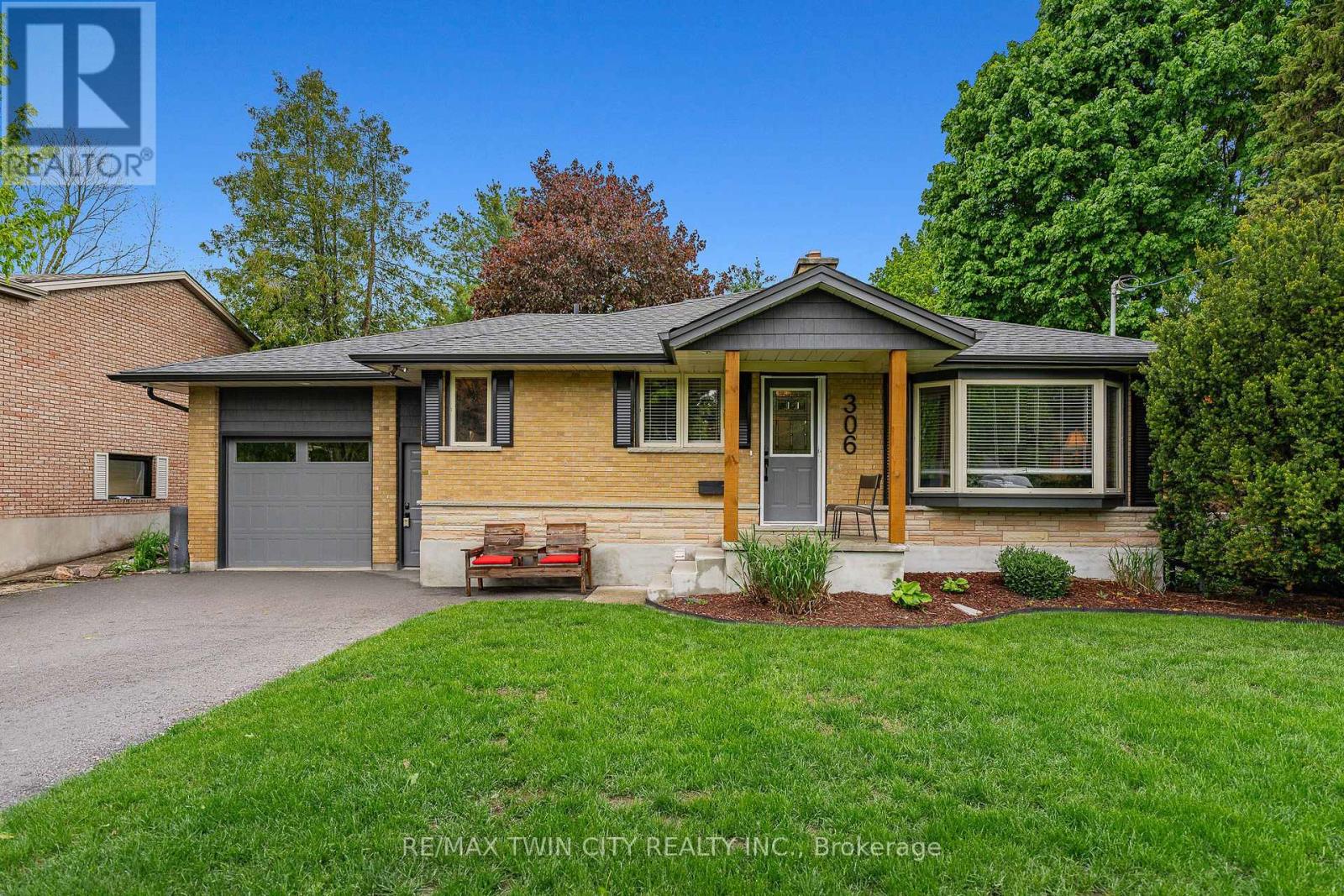 306 Normandy Avenue, Waterloo, Ontario  N2K 1X7 - Photo 3 - X13176192