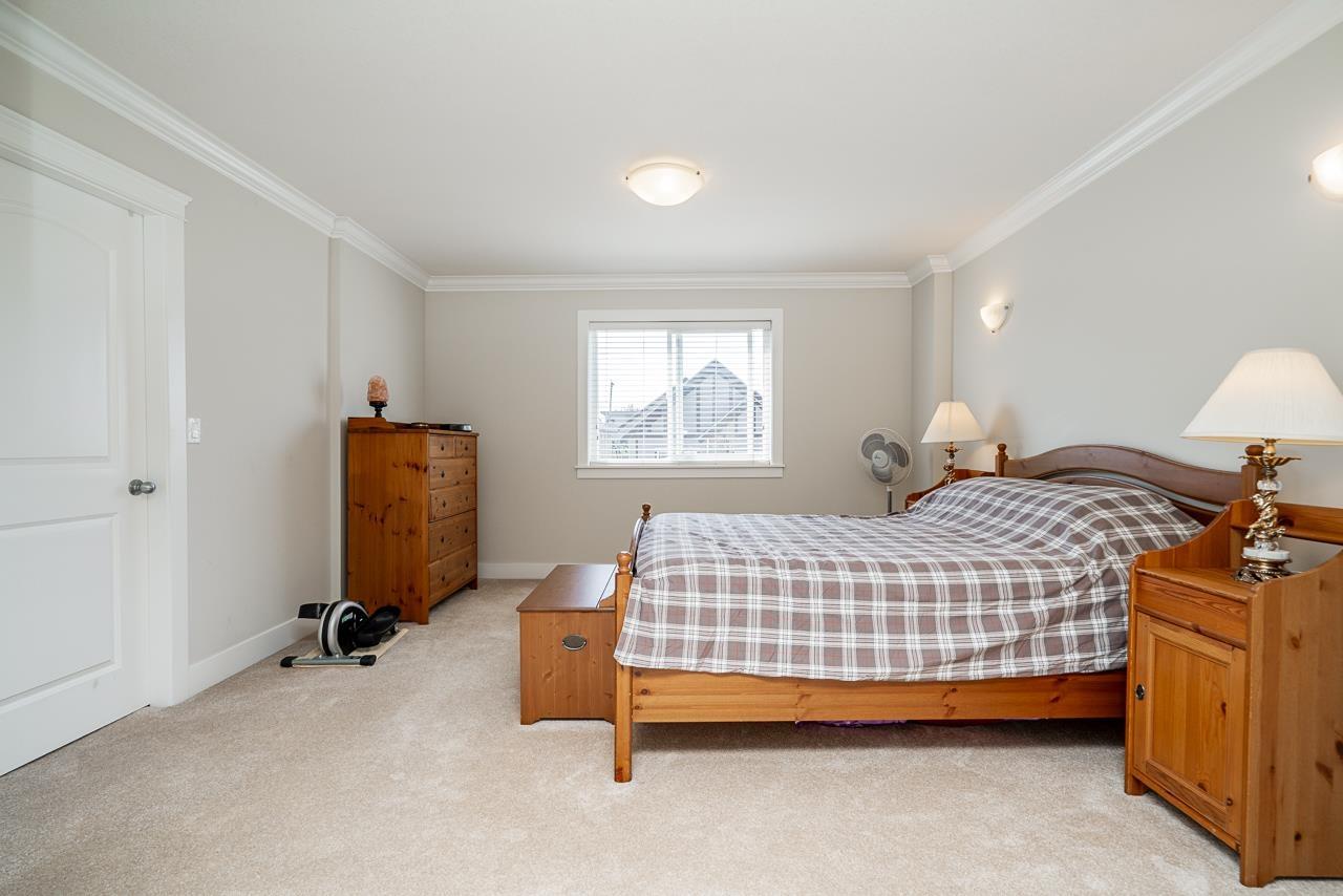19338 72a Avenue, Surrey, British Columbia  V4N 5X9 - Photo 16 - R3129750