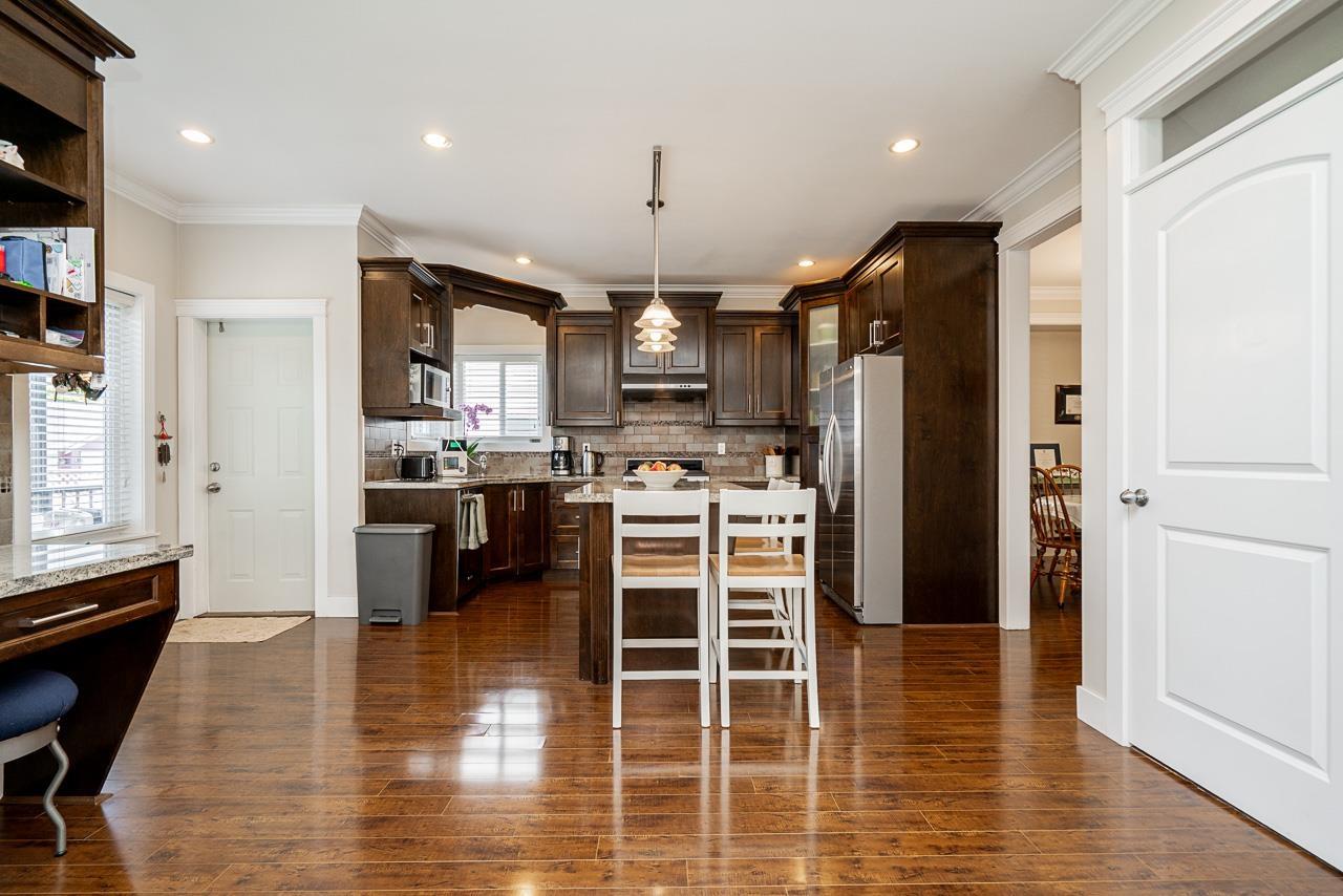19338 72a Avenue, Surrey, British Columbia  V4N 5X9 - Photo 6 - R3129750