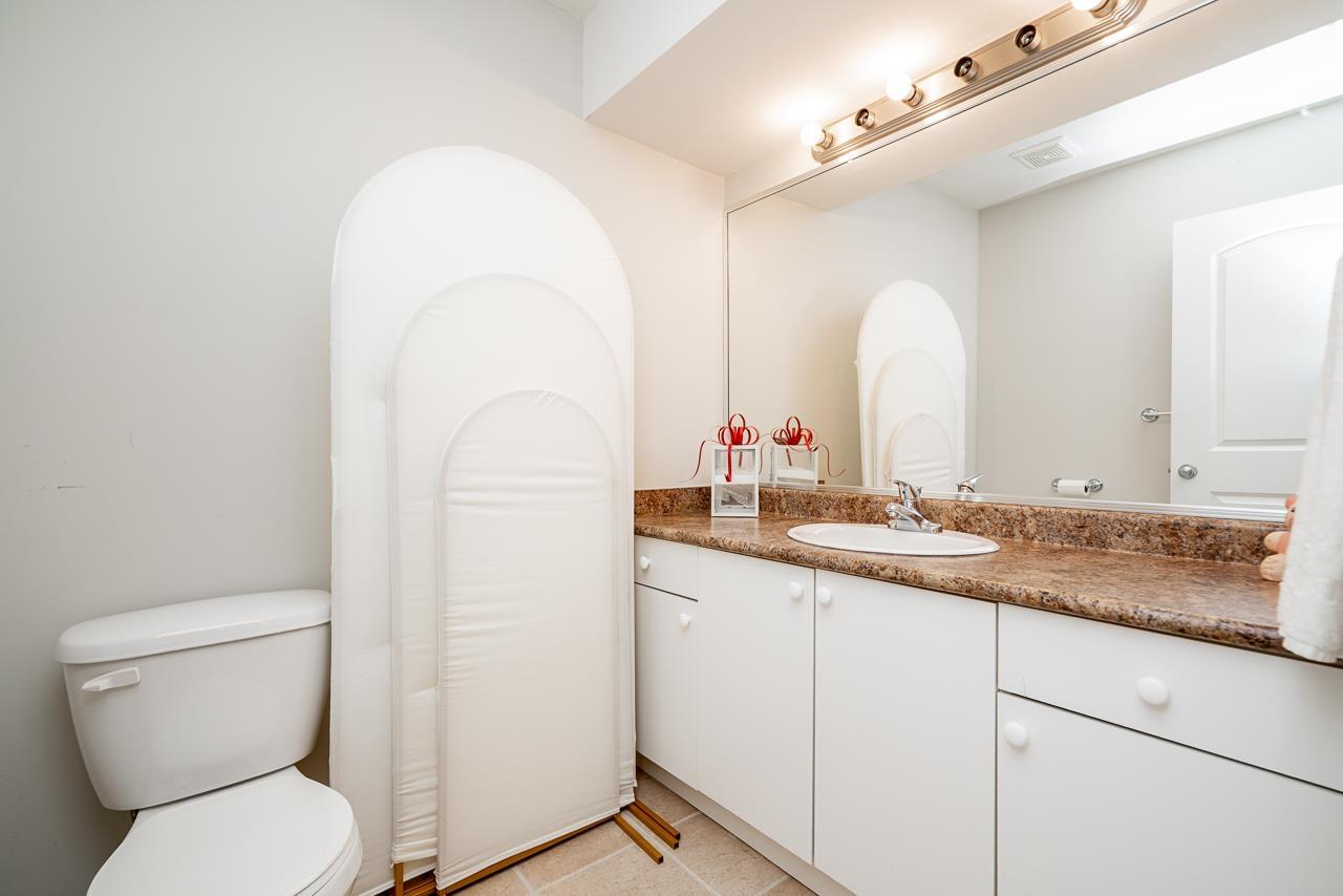 19338 72a Avenue, Surrey, British Columbia  V4N 5X9 - Photo 34 - R3129750