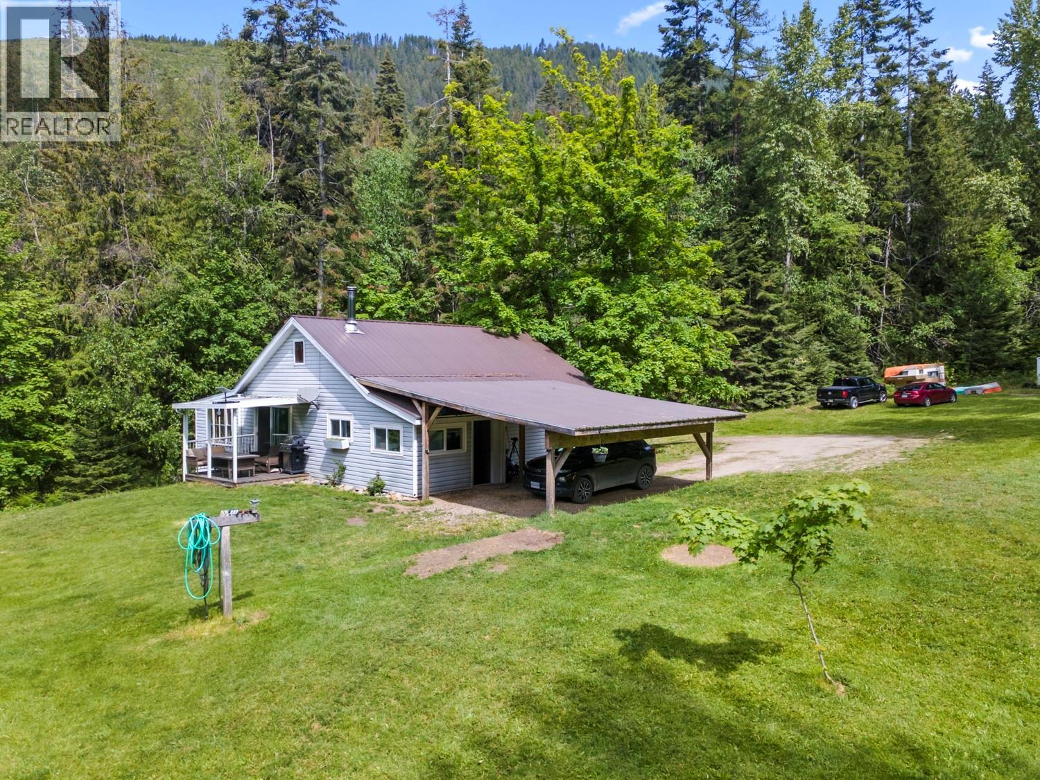 5510 Duck Creek Road, Wynndel, British Columbia V0B 2N2 - Photo 18 - 10388778