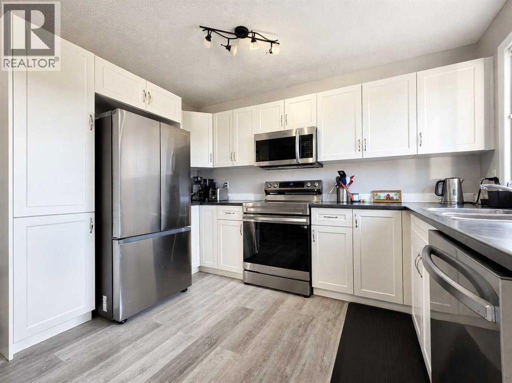 10638 Shand Avenue, Grande Cache, Alberta  T0E 0Y0 - Photo 6 - A2316642