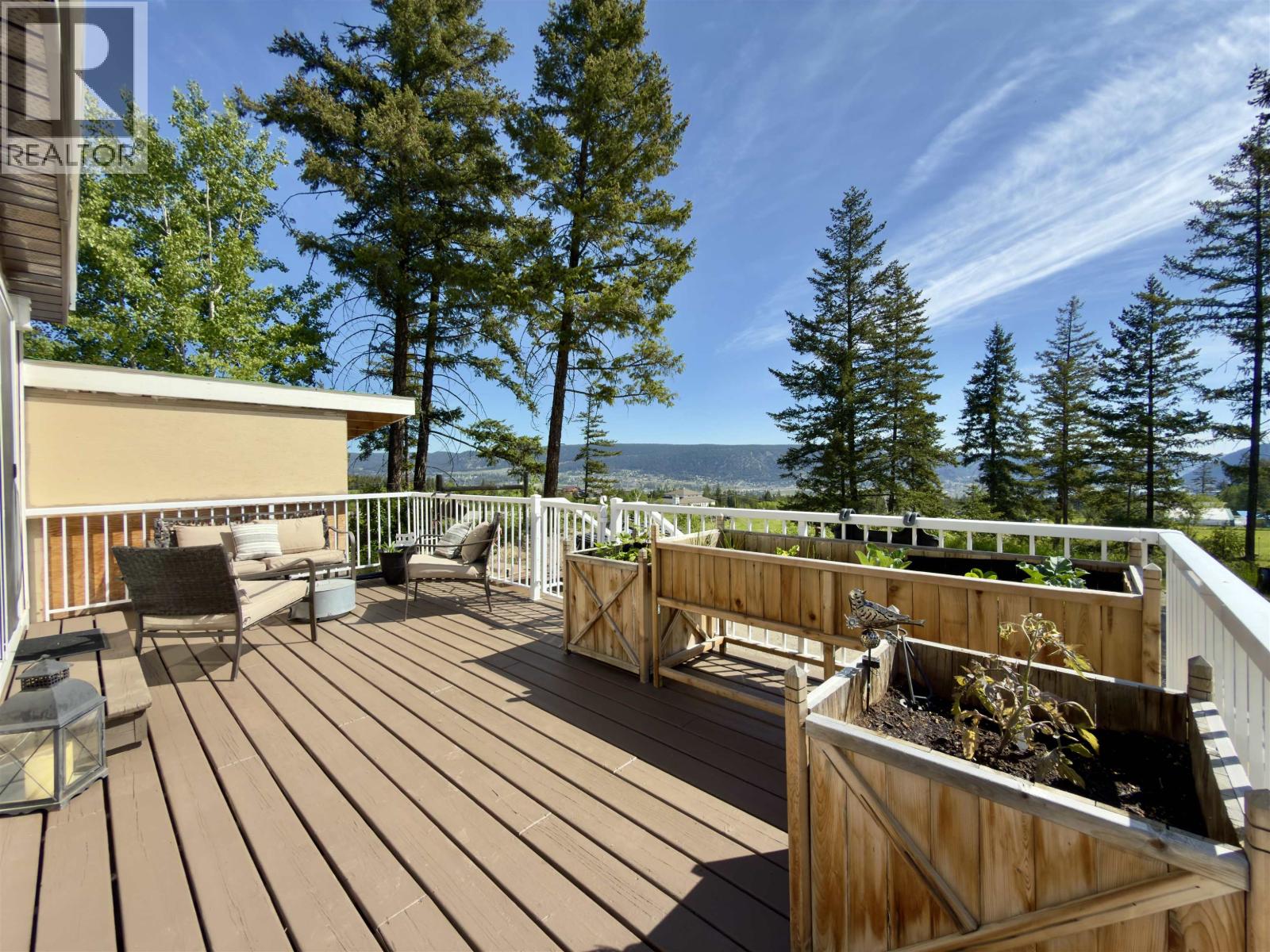 642 Hodgson Road, Williams Lake, British Columbia  V2G 3P9 - Photo 1 - R3130240