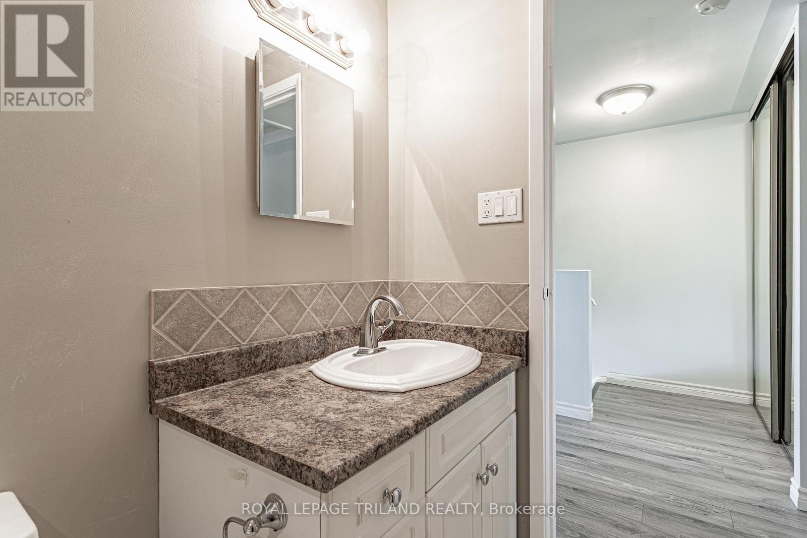 140 - 166 Southdale Road W, London South, Ontario  N6J 2J1 - Photo 25 - X13224938