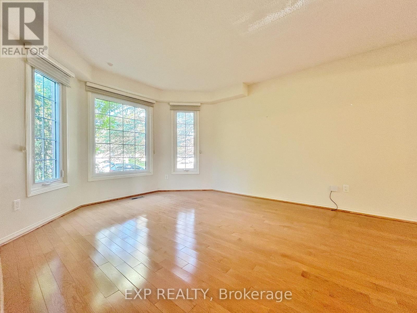 23 Haskell Crescent, Aurora, Ontario  L4G 5T4 - Photo 4 - N13219194