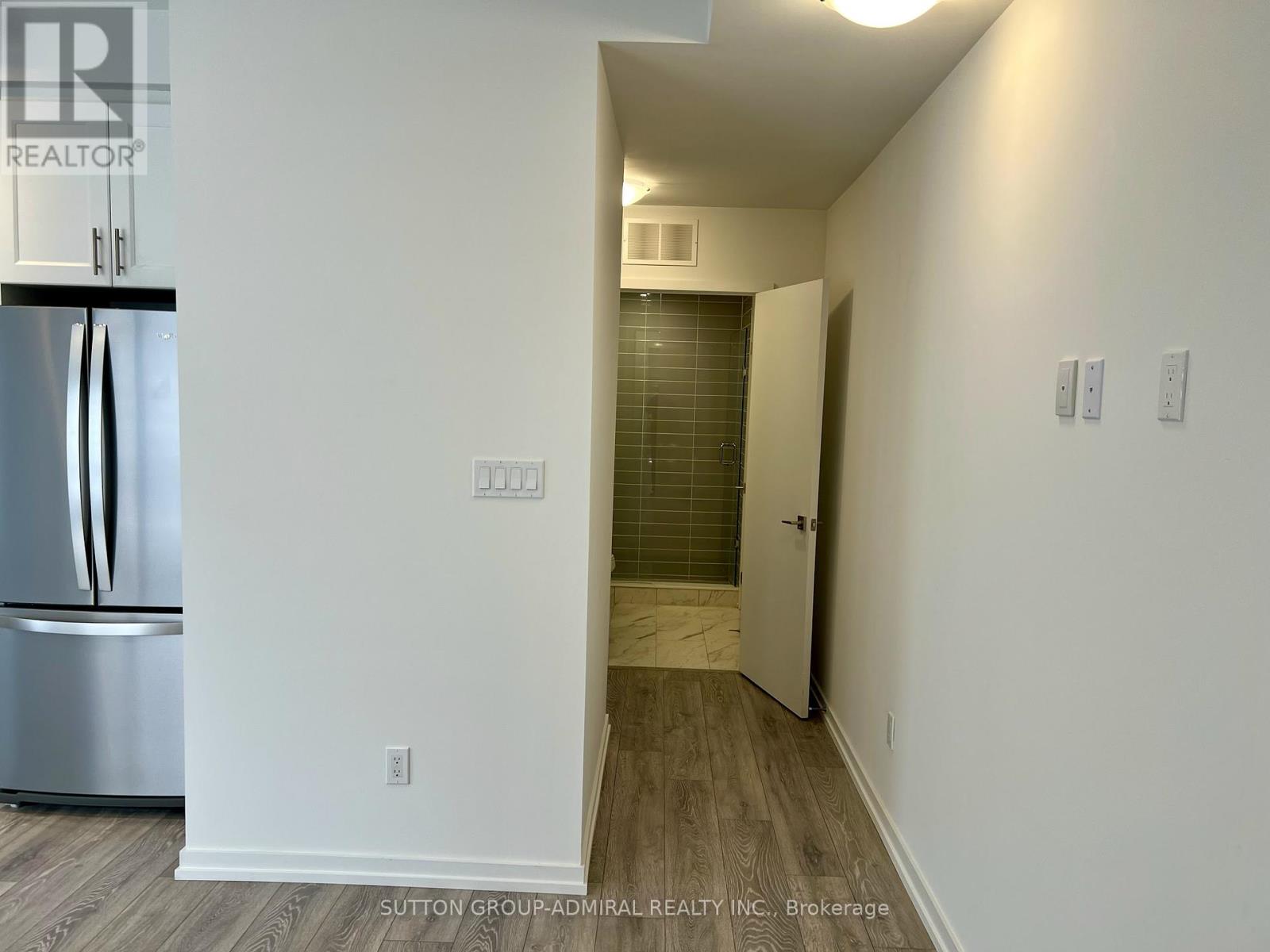 15 - 24 Lytham Green Circle, Newmarket, Ontario  L3Y 0H4 - Photo 7 - N13225252