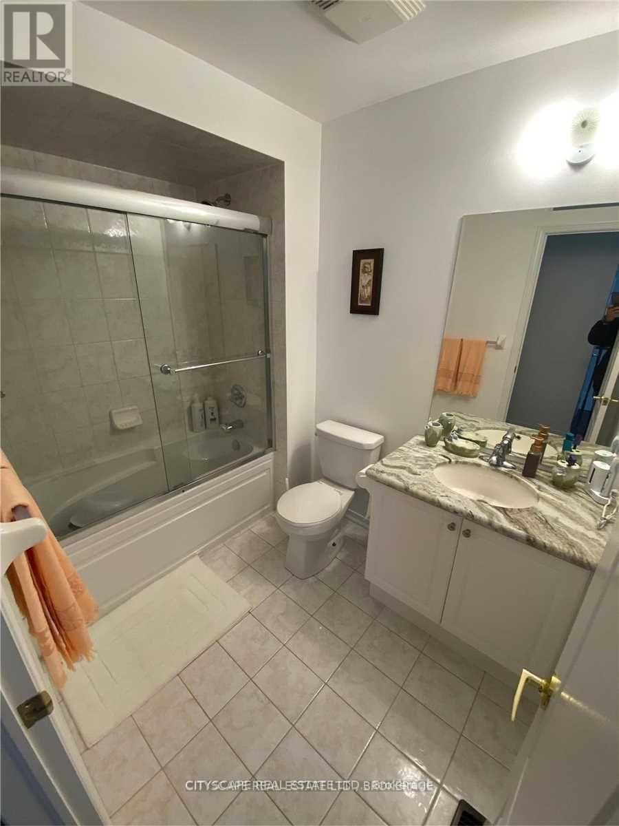 Upper - 20 Pentonville Road, Brampton, Ontario  L6R 3R9 - Photo 20 - W13225234