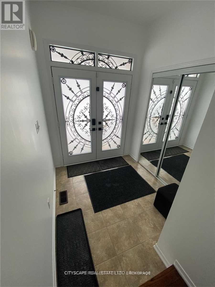 Upper - 20 Pentonville Road, Brampton, Ontario  L6R 3R9 - Photo 6 - W13225234