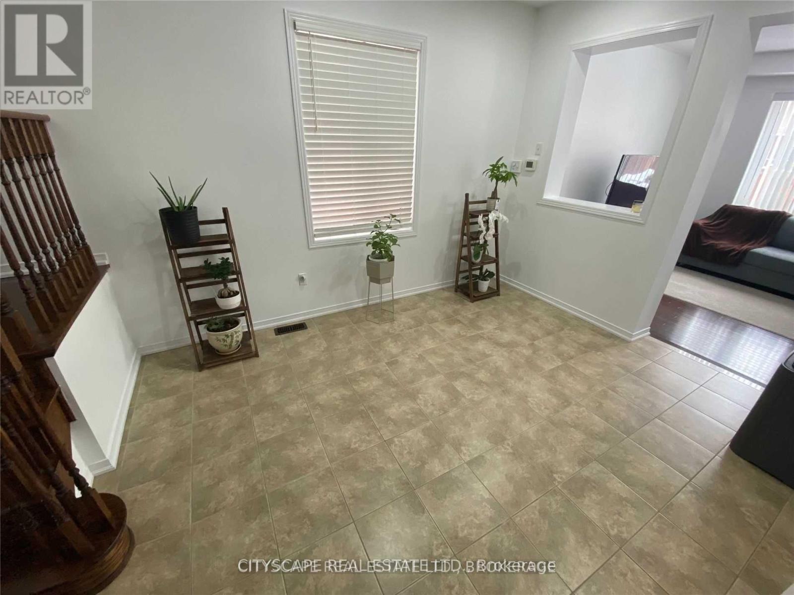 Upper - 20 Pentonville Road, Brampton, Ontario  L6R 3R9 - Photo 8 - W13225234