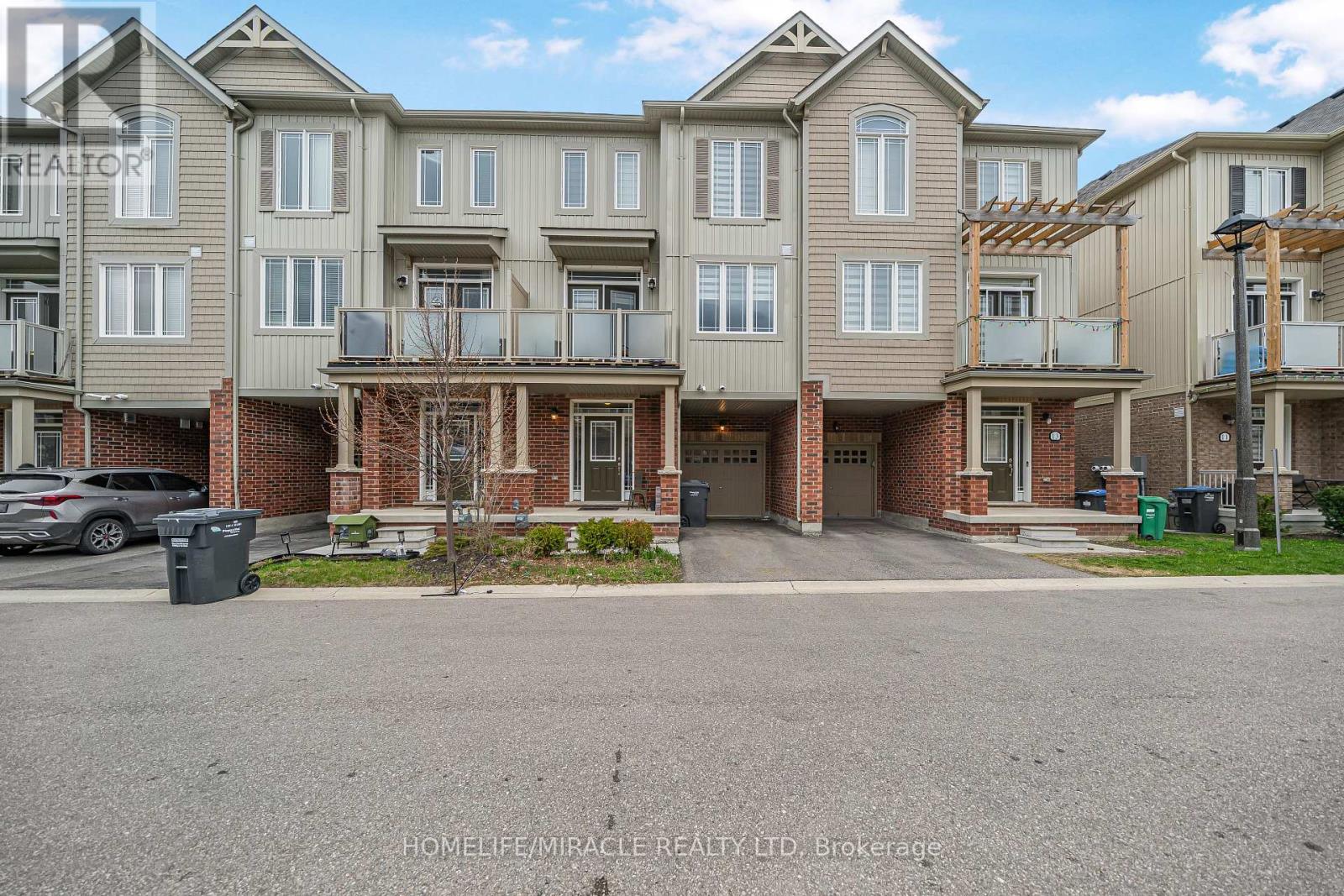 15 Glasson Lane, Caledon, Ontario  L7C 4H2 - Photo 2 - W13225256